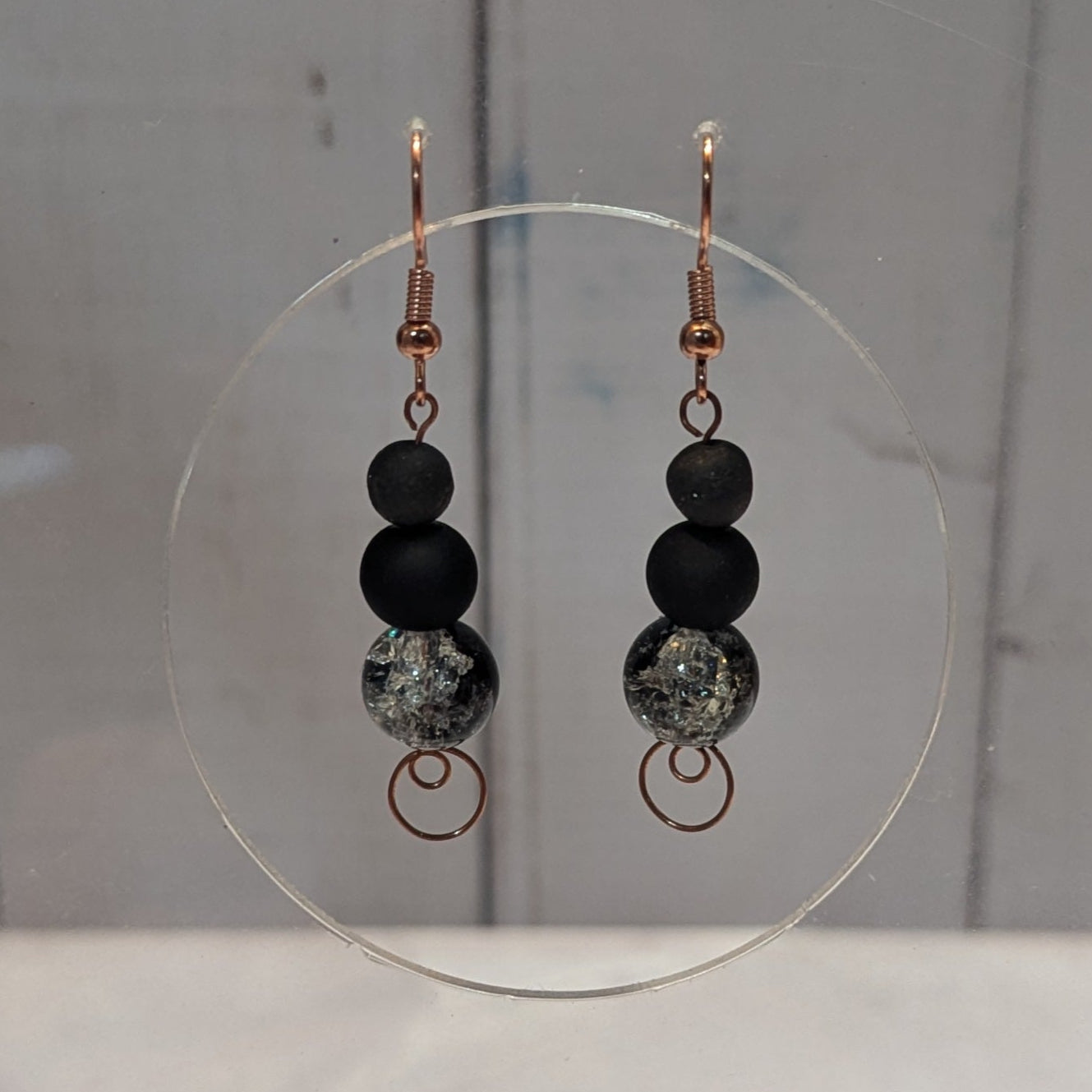Textured Black & Crackled Bead Dangle Earrings