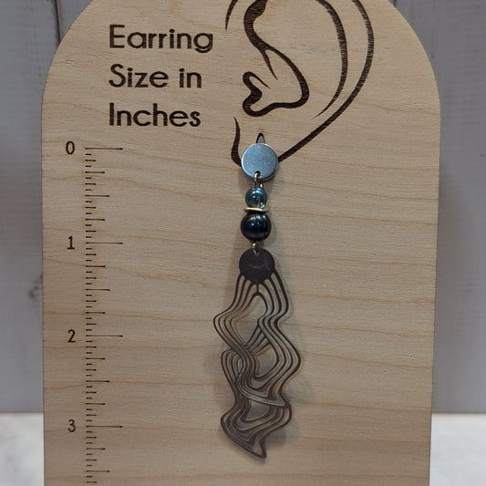 Laser-Cut Wave & Pearl Bead Earrings