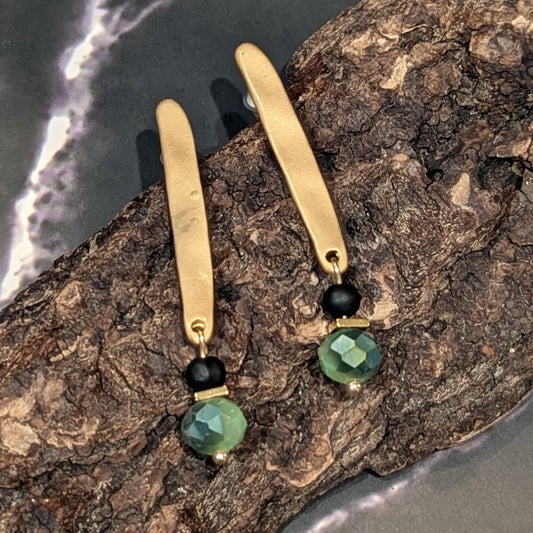 Hammered Bar & Faceted Green Bead Dangle Earrings