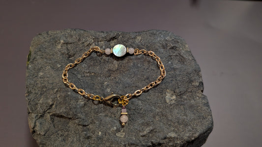 Iridescent Shell & Stone Chain Bracelet